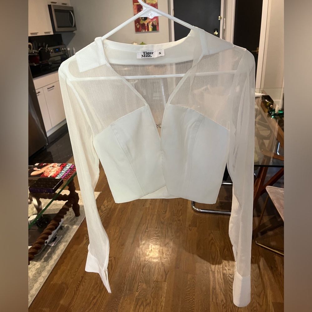 White Tiger Mist fitted blouse